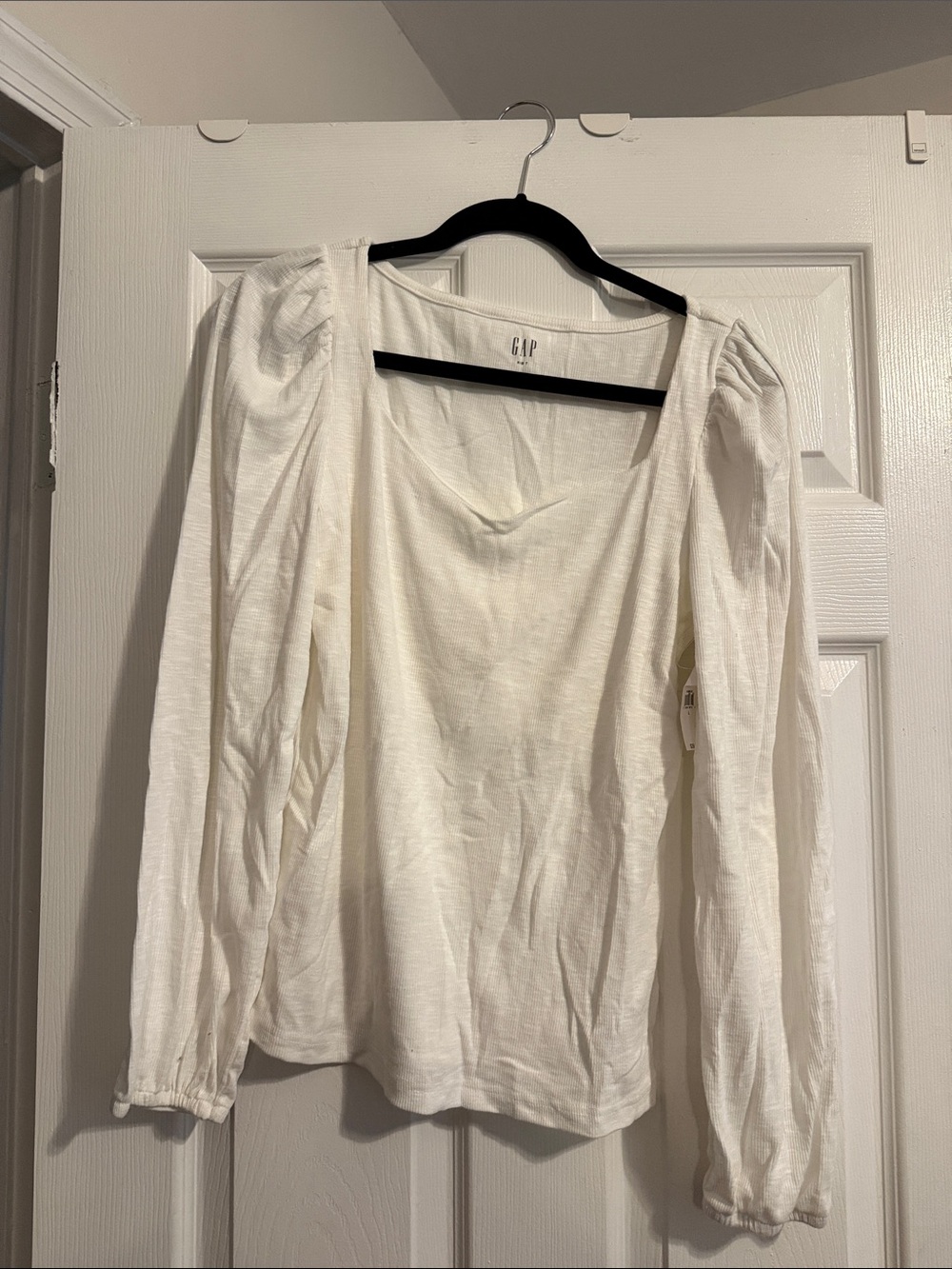 NWT GAP White Puff-Shoulder Long Sweetheart Neckline Top